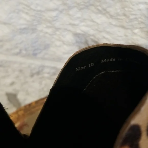 Dolce Vita Animal Print V side Bootie Size 10 fits like 9.5 - Picture 10 of 16